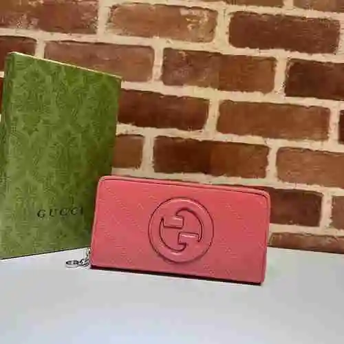 Cartera con clip largo GUCCI hecha de piel de vaca original importada Bolsa de regalo con entrega de