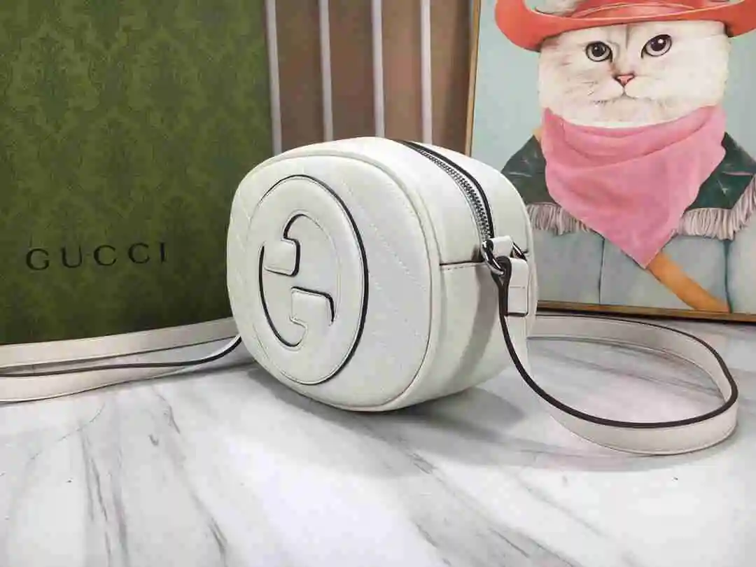 KK01850 (8).webp