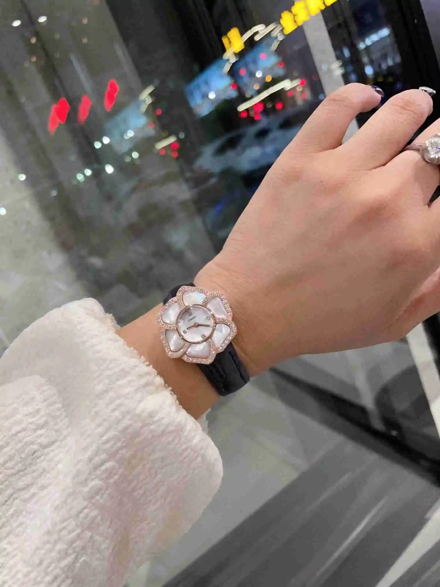 KK02350 (7).webp