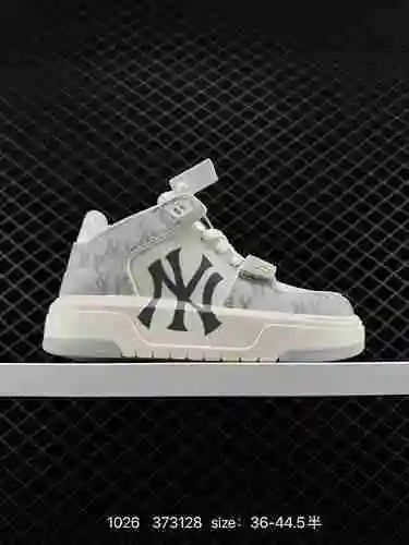 La moda 222ss Spring Academy de 4 empresas llegó en exclusiva a Corea y se asoció con los Yankees de