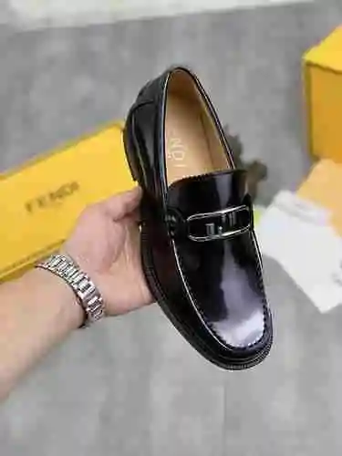 Zapato Fendi para hombre Código: 1024B90 Talla: 38-44 (45 se puede personalizar)