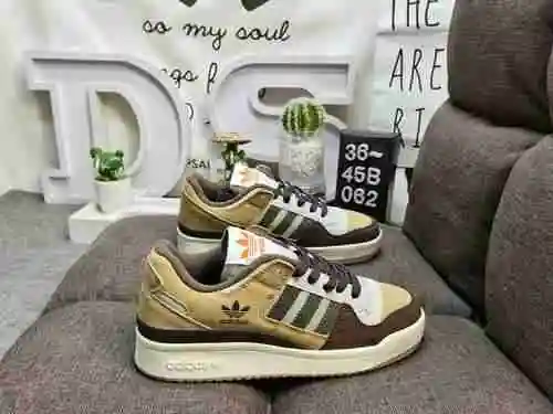 062DAdidas Forum 84 Low Low cut versatile trendy casual sneakers. Based on the appearance of vintage