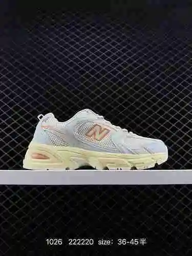 La zapatilla de running retro New Balance 3 NB3 es de hecho uno de los estilos clásicos de la famili