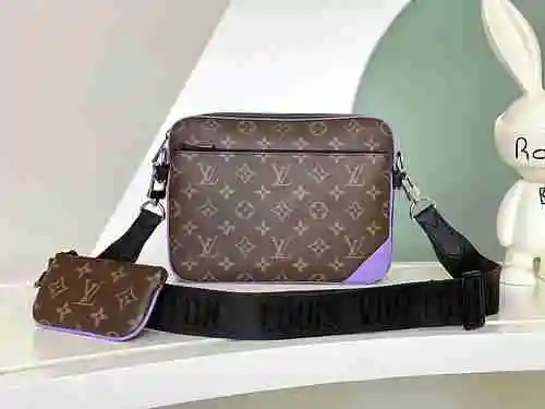 El bolso cruzado exclusivo para hombre LV está hecho de piel de vaca original importada y es una bol