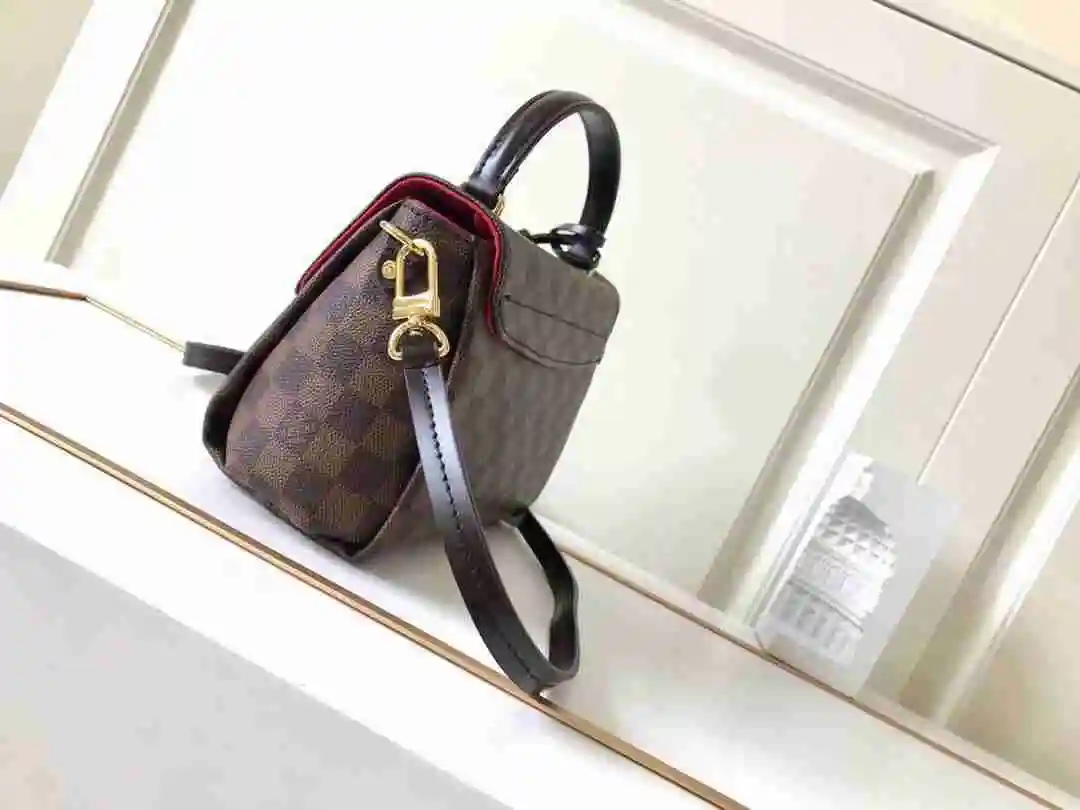 KK01950 (13).webp