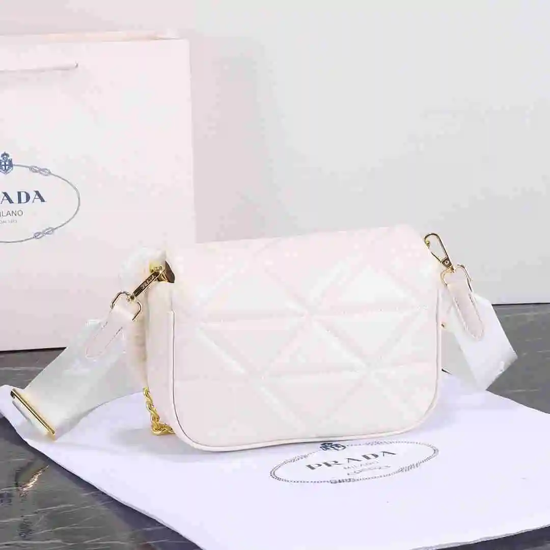 KK01850 (3).webp