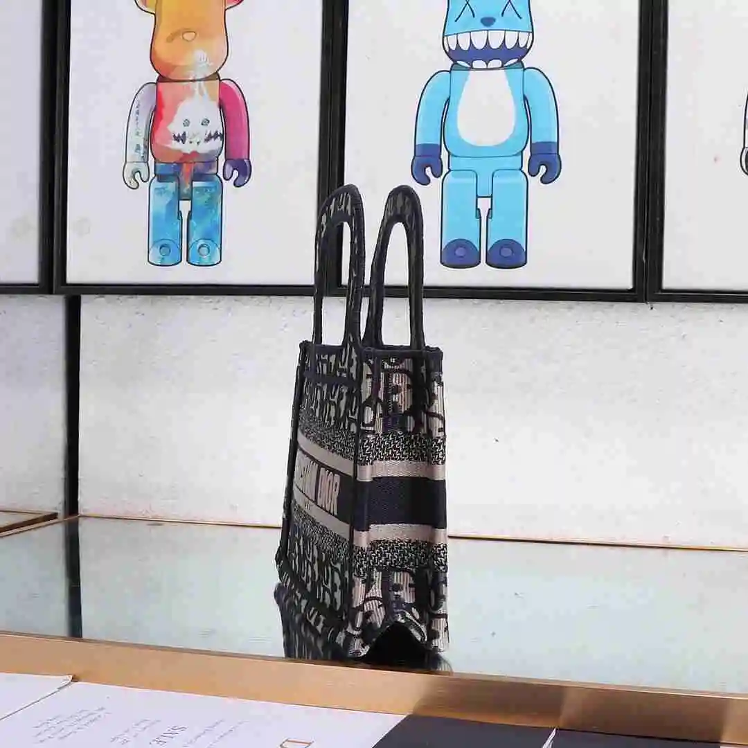 KK02450 (2).webp