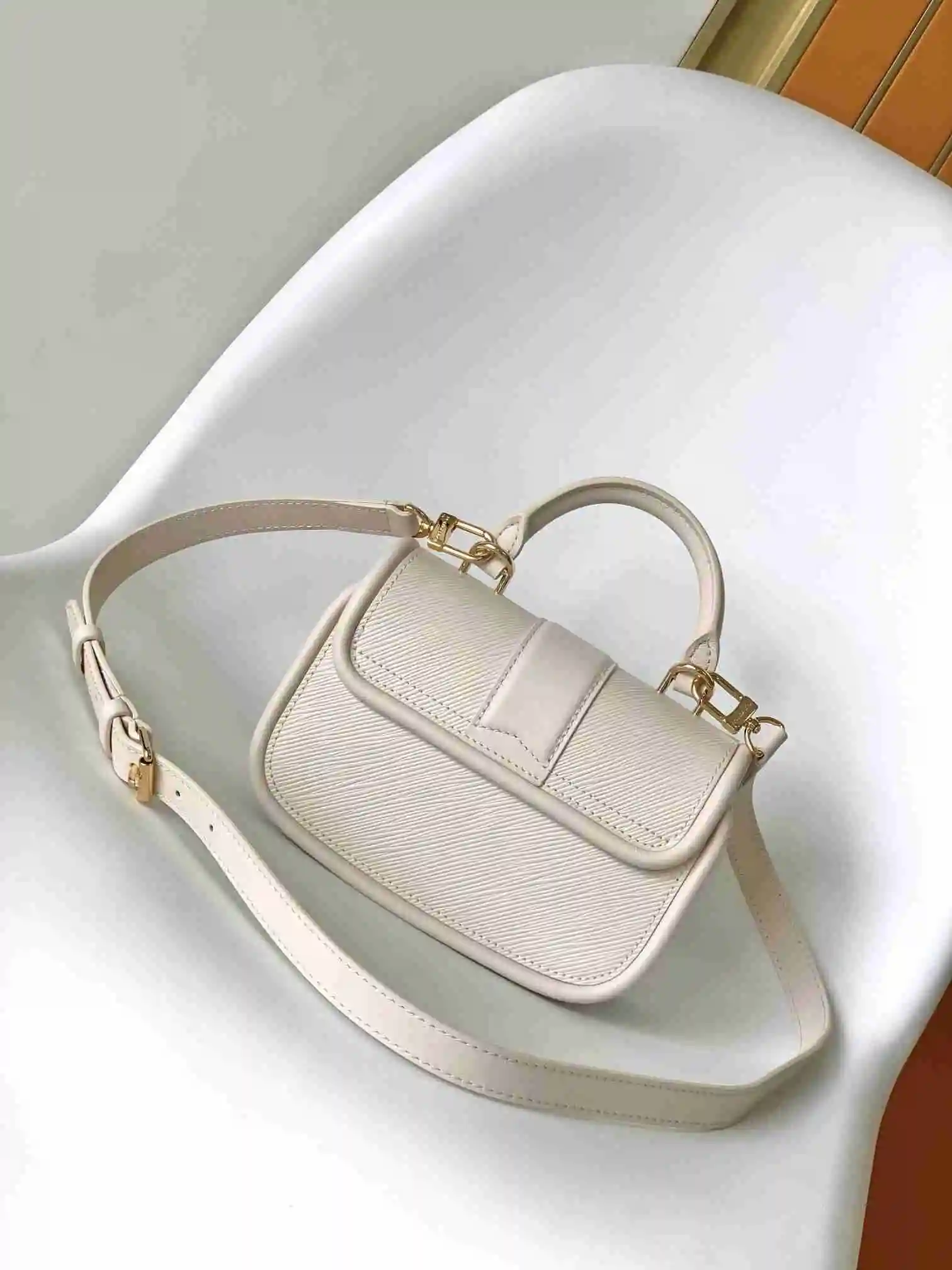 KK05850 (23).webp