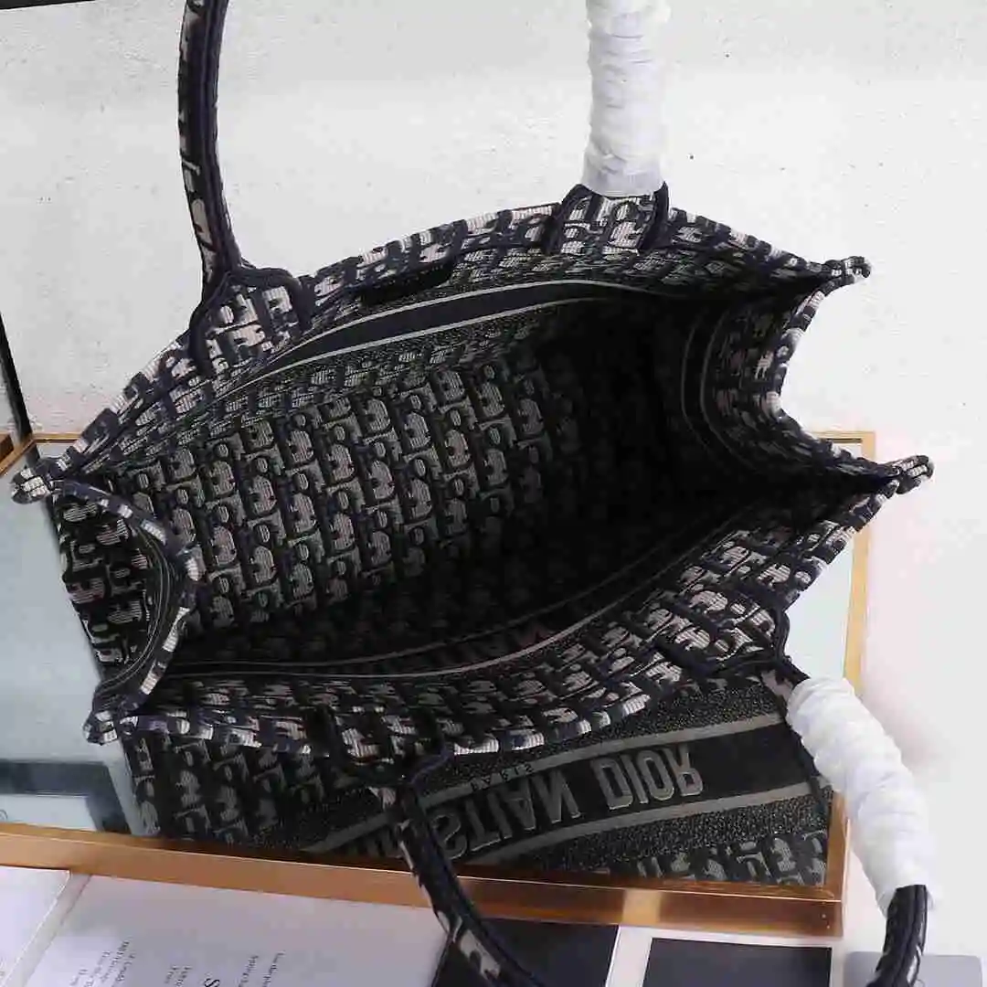 KK02850 (5).webp