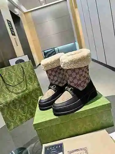 Zapato GUCCI Mujer Código: 1020D00 Talla: 35-41 (41 Personalizado sin devolución ni cambio)