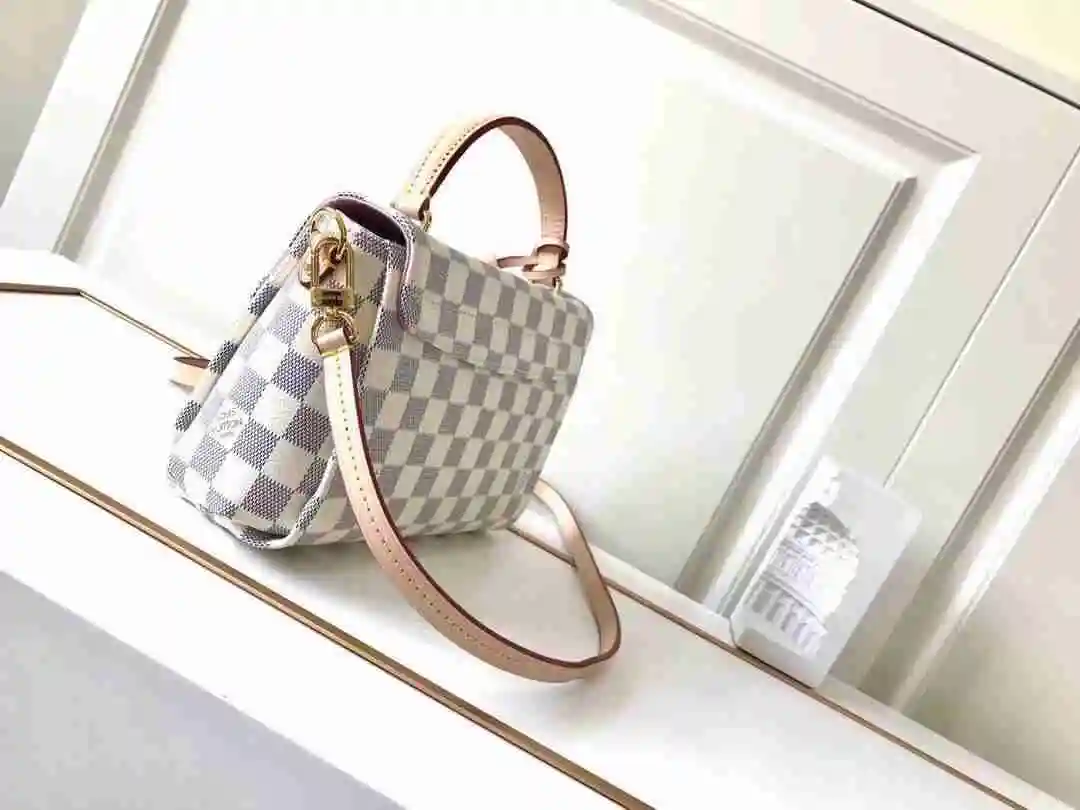 KK01950 (8).webp