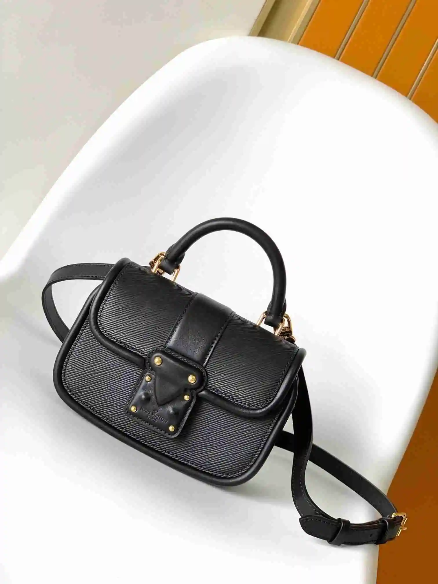 KK05850 (1).webp
