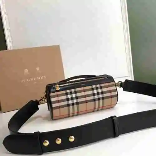 BUR Burberry Pillow Bag está hecho de cuero original importado de primer nivel y una versión réplica