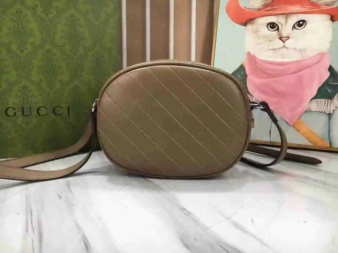 KK01850 (4).webp