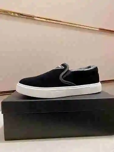 Zapatos de hombre Prada de felpa código: 1022B20 Talla: 38-44