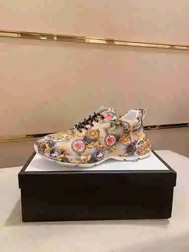 Código de zapato de hombre GUCCI: 1022C10 Talla: 38-44