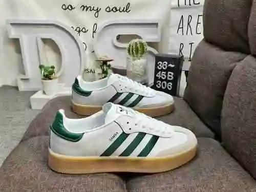 306D men's and women's shoes are made of genuine half size system # using a combination of suede and