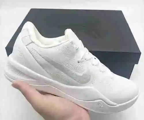 Foto en tiempo real del álbum comercial WeChat de octava generación de Kobe