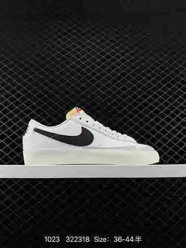 9 Verdaderas Nike Blazer Mid&# x27; El zapato de tabla deportivo casual, versátil y de caña baja