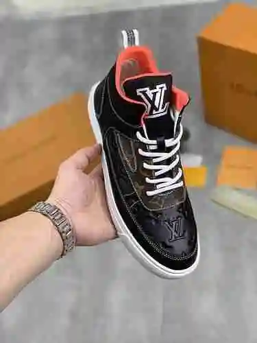 Zapato LV Hombre Código: 1024B60 Talla: 38-44