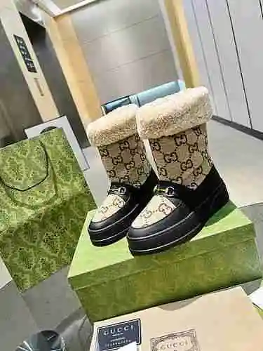 Zapato GUCCI Mujer Código: 1020D00 Talla: 35-41 (41 Personalizado sin devolución ni cambio)