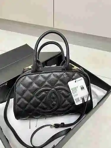 El bolso CH Chanel está hecho de piel de vaca original importada y una bolsa de regalo de entrega de