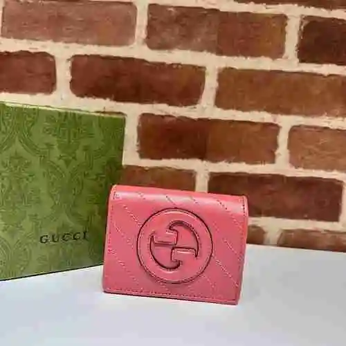 Cartera con clip corto GUCCI hecha de piel de vaca original importada Bolsa de regalo con entrega de