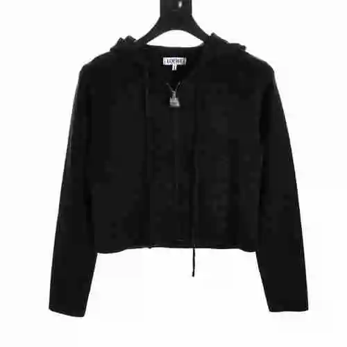Embossed knitted zipper jacket