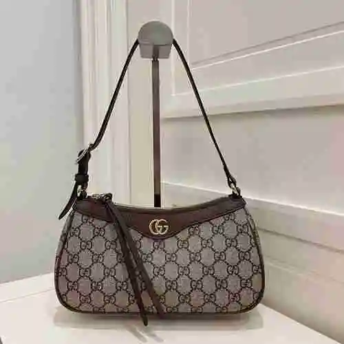 La bolsa para axilas GUCC está hecha de piel de vaca original importada y una bolsa de regalo de ent