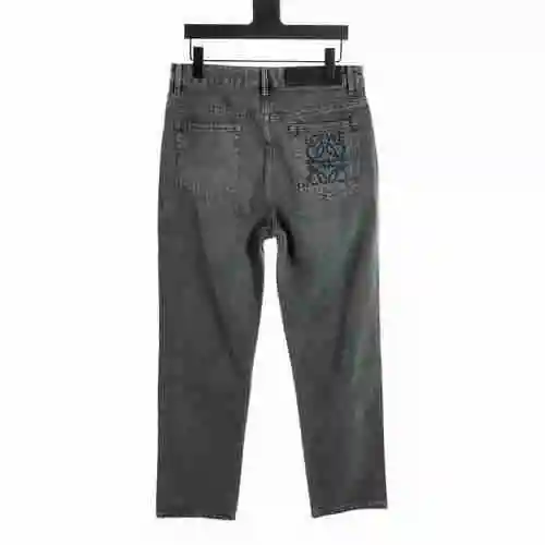 Luo Yiwei embroidered logo jeans on the back
