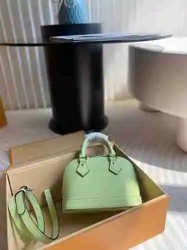 El bolso LL adopta cuero original importado de alto nivel y una versión réplica de alta gama para la