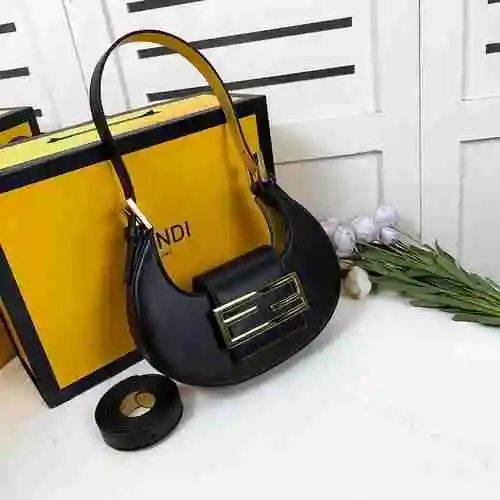 FENDI Bolsa para axilas Fendi hecha de material de lona importado, bolsa de regalo de entrega de alt