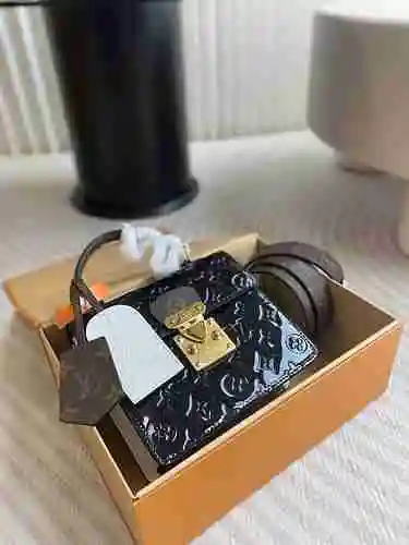 El bolso LL adopta cuero original importado de alto nivel y una versión réplica de alta gama para la