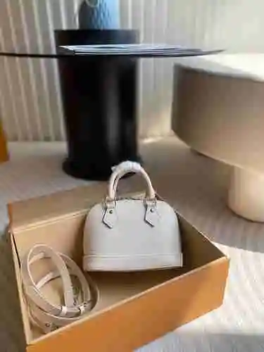 El bolso LL adopta cuero original importado de alto nivel y una versión réplica de alta gama para la