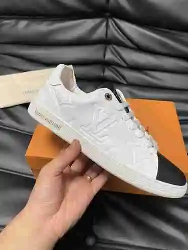 Código de zapato LV para hombre: 1026B40 Talla: 38-44 (45 se puede personalizar)