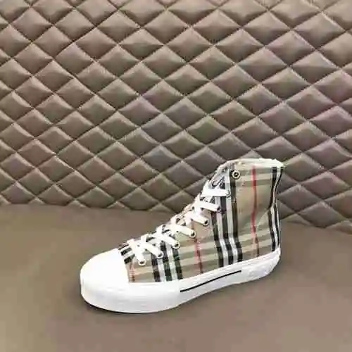 Zapato Burberry Hombre Código: 1026B50 Talla: 38-44