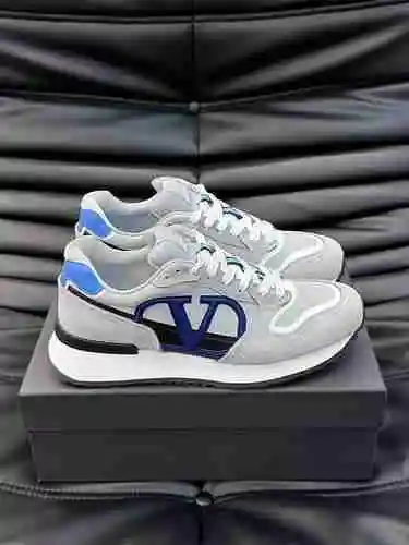 Valentino Pareja Código: 1026C70 Talla: Mujer 35-39 (mujer 40 personalizada) Hombre 38-44 (45 person