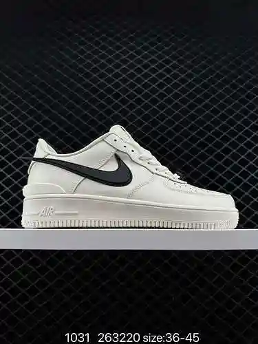 El zapato de tabla informal de corte bajo Air Force One de marca conjunta Ambush x Nk Air Force '7 L