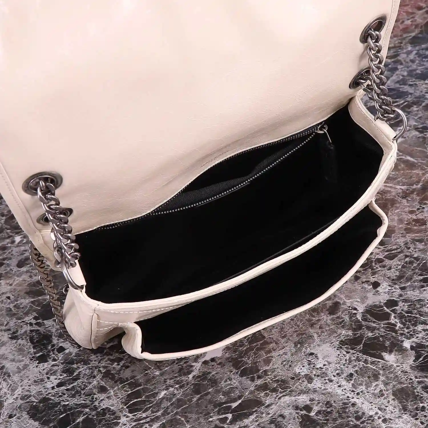 KK02750 (5).webp