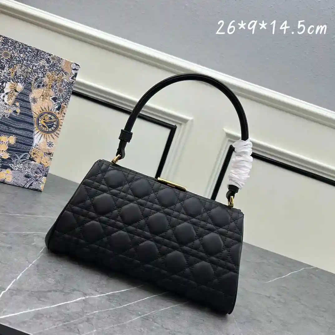 KK03550 (13).webp