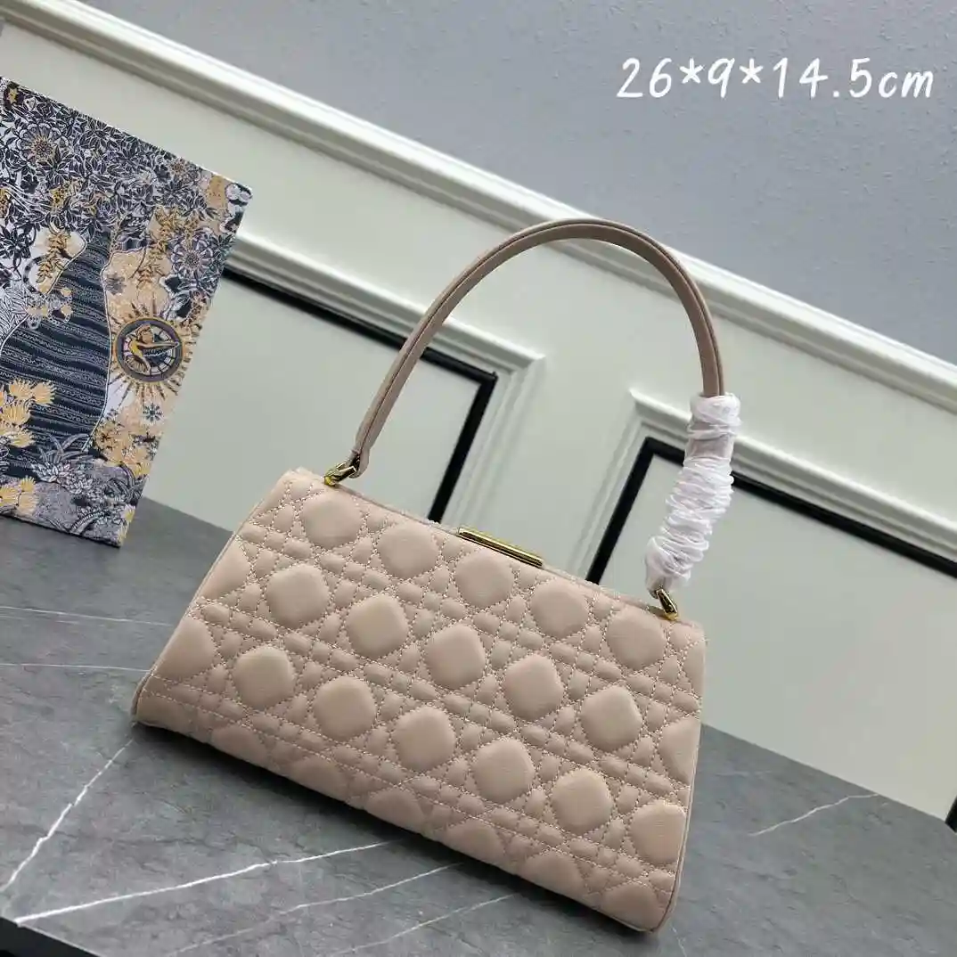 KK03550 (5).webp