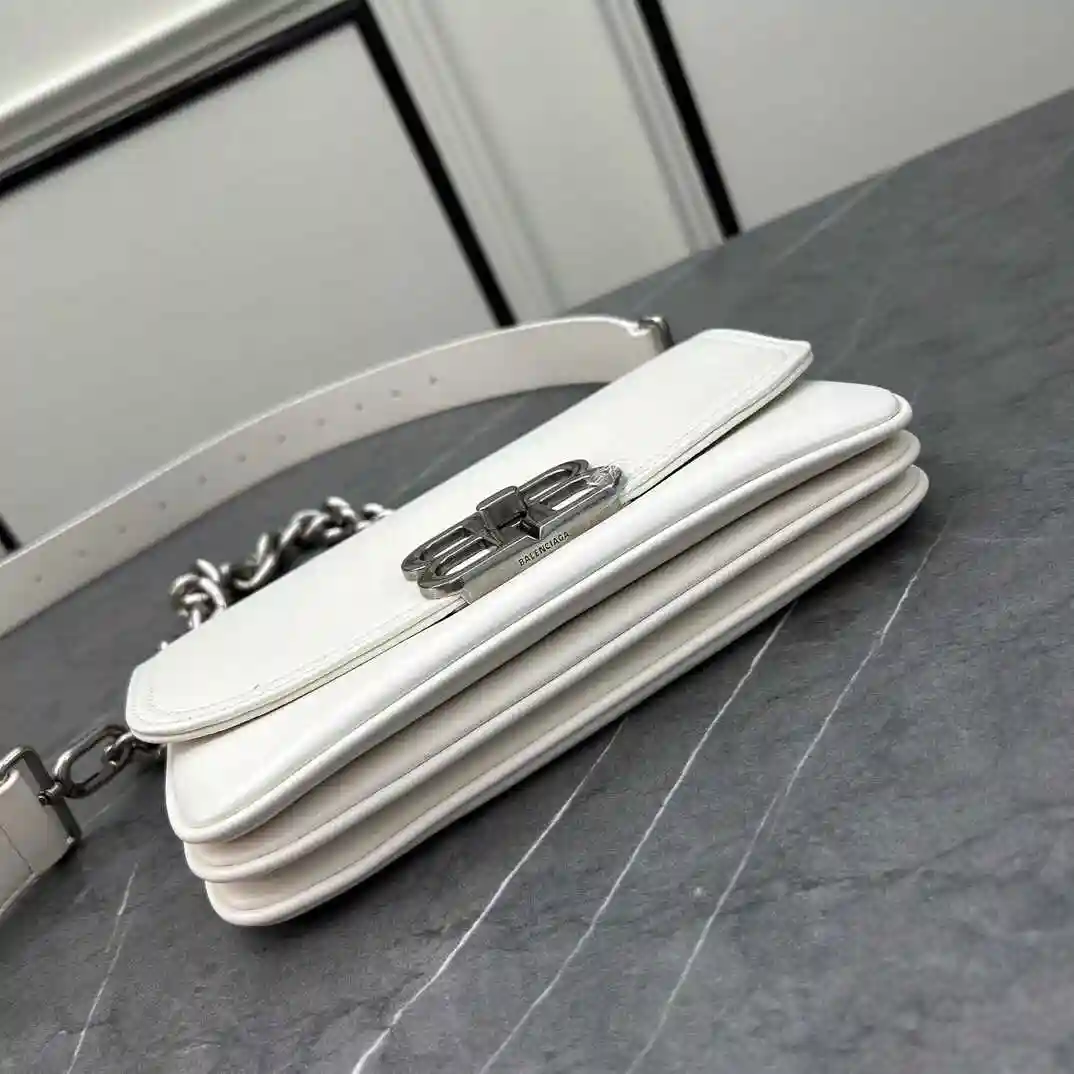 KK03450 (3).webp