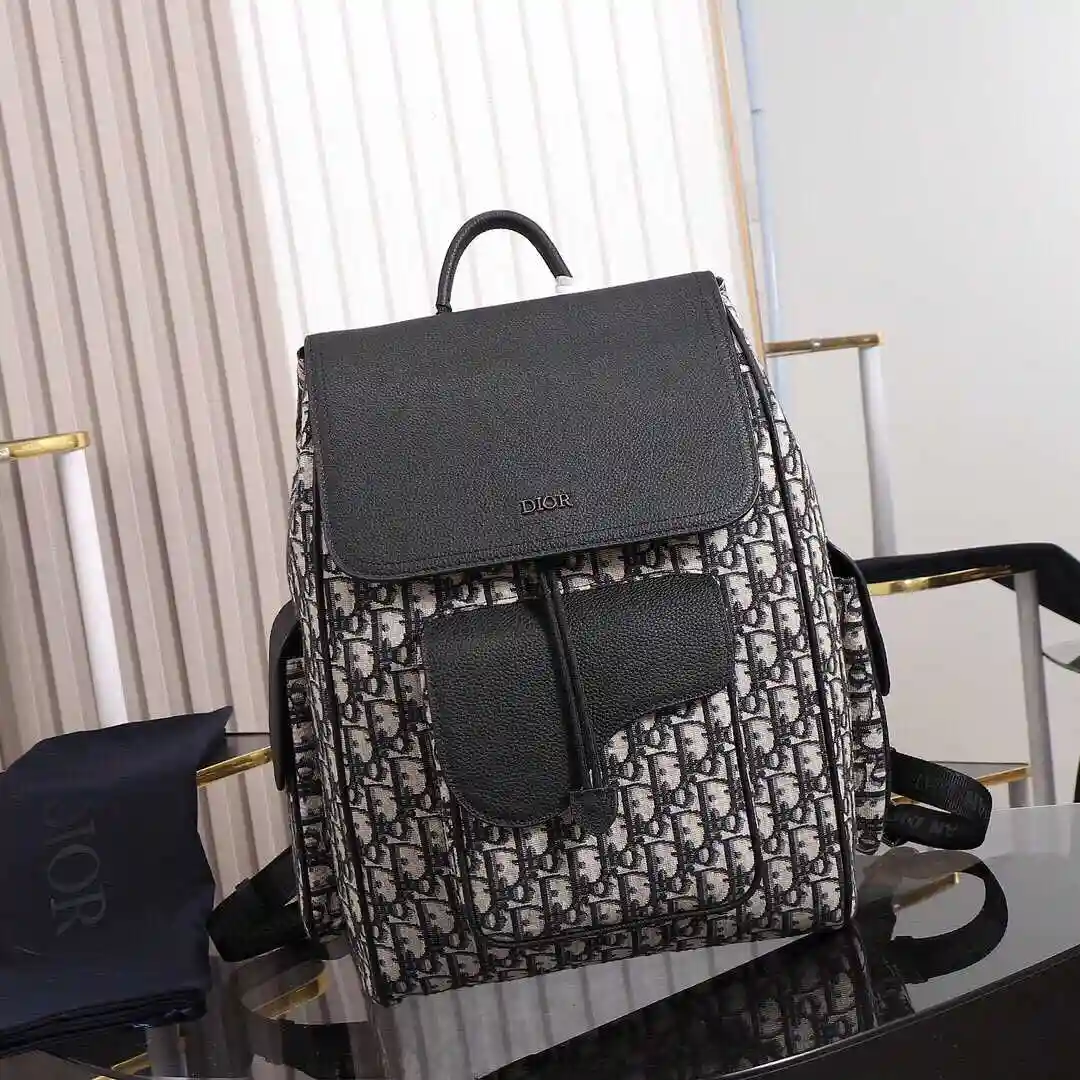 KK05350 (1).webp