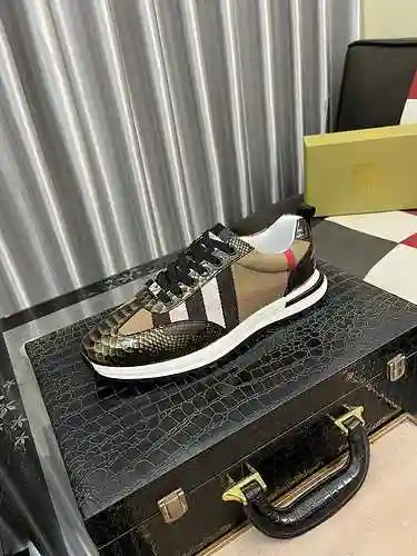 Zapato Burberry Hombre Código: 1028B40 Talla: 38-44
