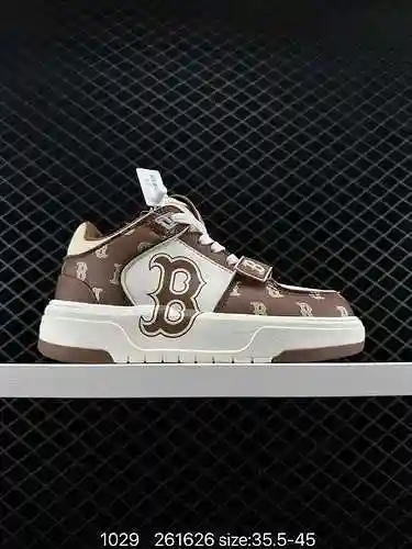 La popular serie de zapatos para personas mayores 3 MLB Chunky Liner de un solo artículo es un zapat