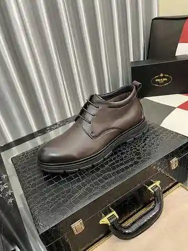 Zapato de hombre Prada con forro fino de lana Código: 1028B90 Talla: 38-44