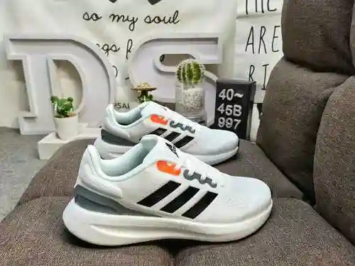 997D company level is really explosive! Adidas/men's shoes are made of authentic and explosive mater