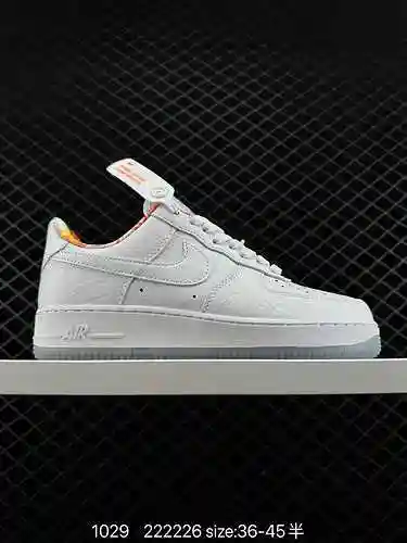 3 zapatos Nike/Nike para hombres y mujeres con una correa genuina de tamaño medio, hechos de materia