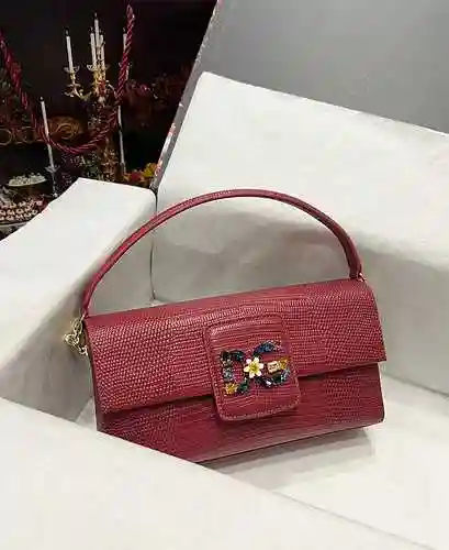 El bolso D @ G está hecho de piel de vaca original importada y una bolsa de regalo con entrega de al