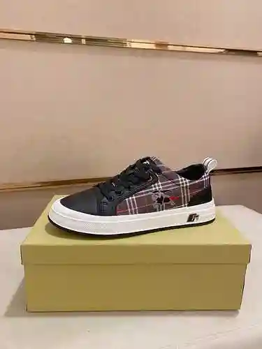 Zapato Burberry Hombre Código: 1031B50 Talla: 38-44 (Personalizable 45 sin devolución ni cambio)